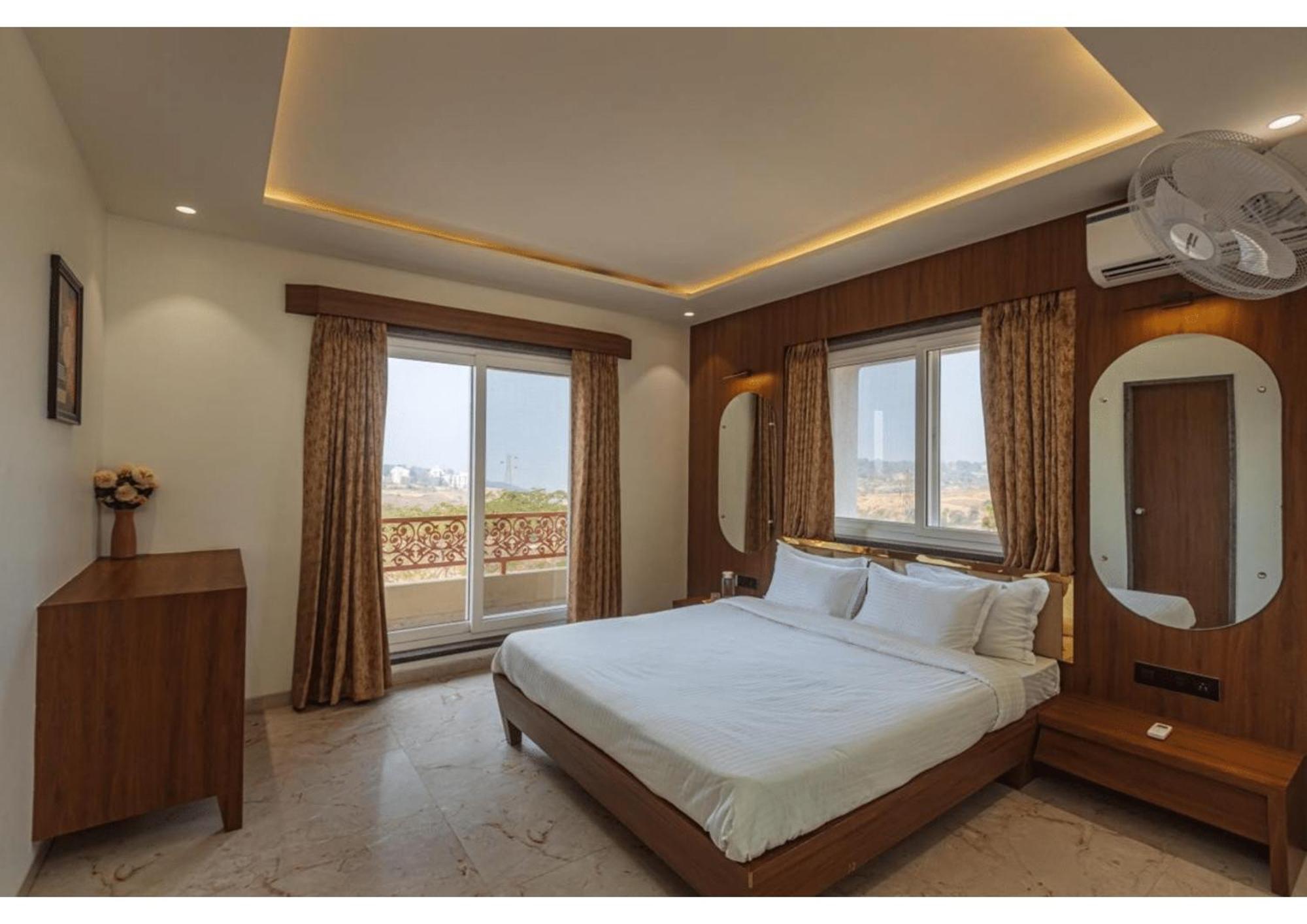 Mountain Glory 8Bhk By Tensorstays, Pool & Theater 伊加特普里 外观 照片